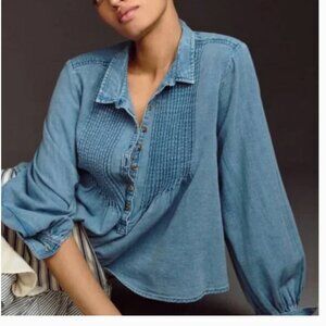 Anthropologie Pilcro Chambray Denim Pintucked Long Sleeve Top Size S Light Wash